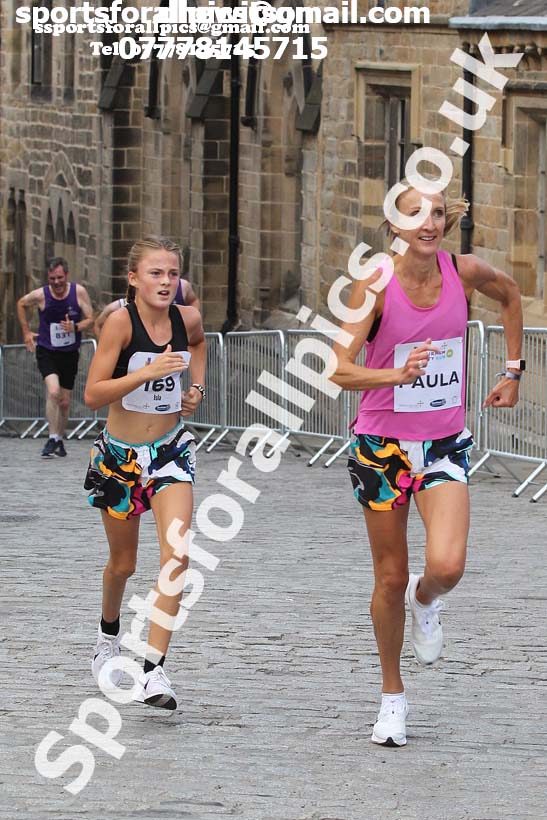Finish of the Durham City Run 5k,  Durham City Run 5k and 10k. Photo: David T. Hewitson/Sports for All Pics